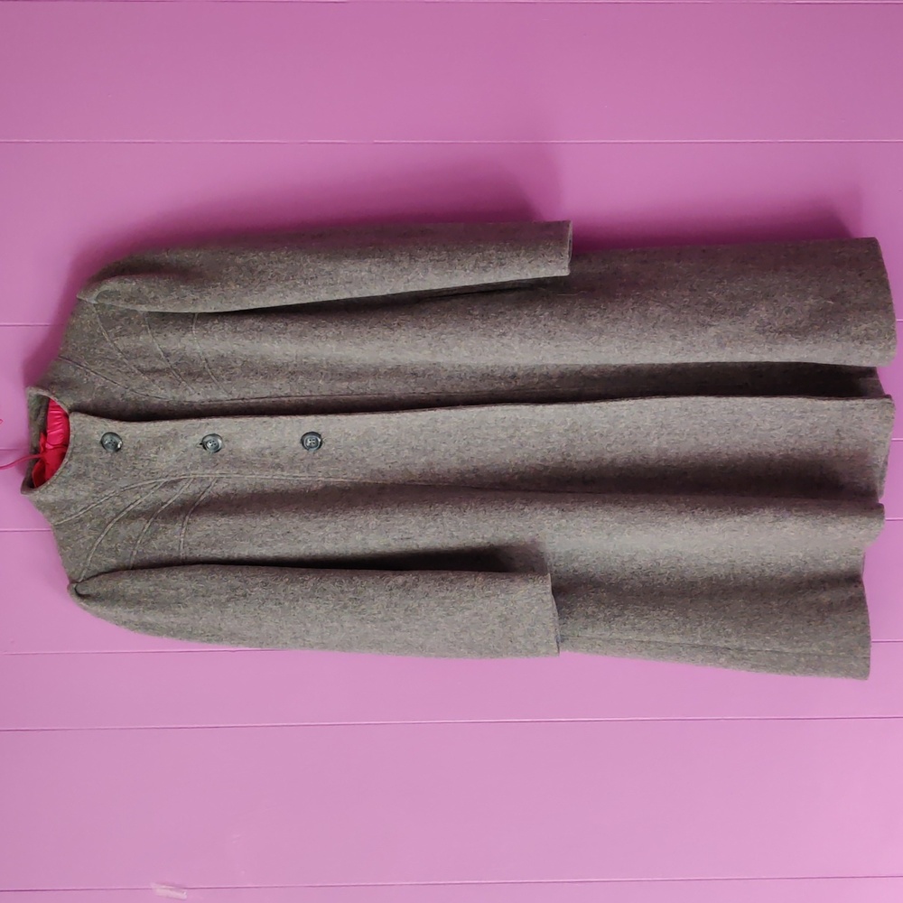 Vintage wool long coat with adorable details